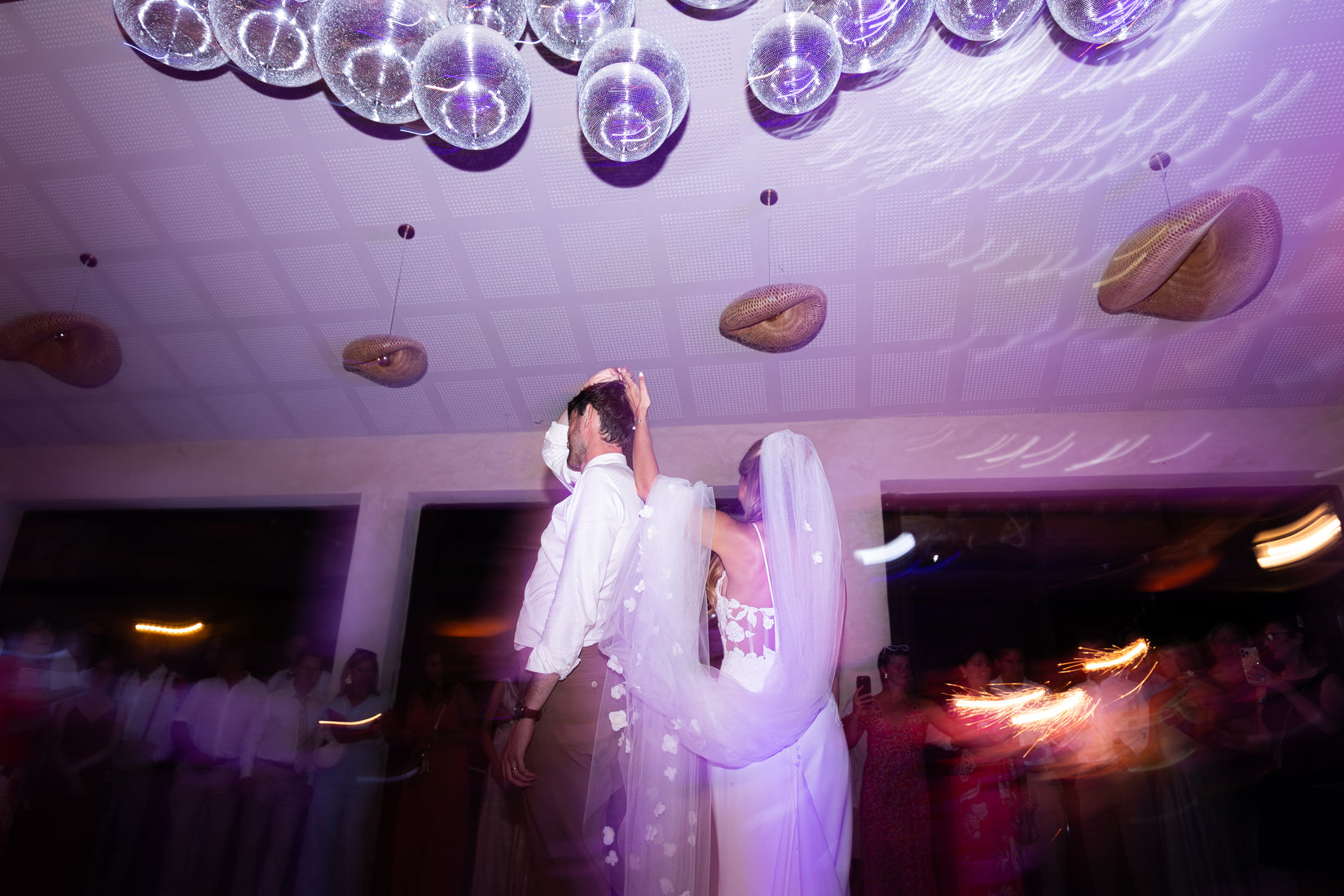 Soirée dansante, mariage de Manon et Thibault au Domaine de Valbonne