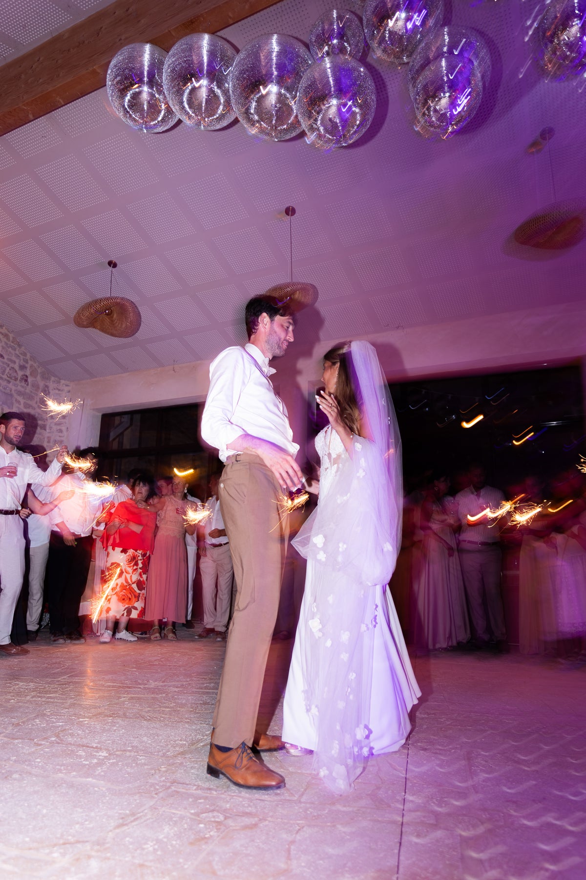 Soirée dansante, mariage de Manon et Thibault au Domaine de Valbonne